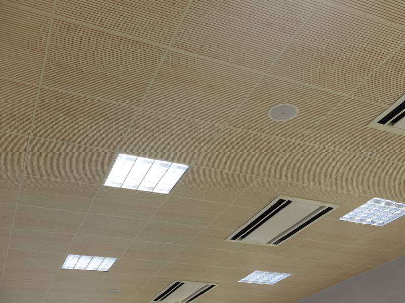 Falsos techos prefinsa Como bajar un techo con madera